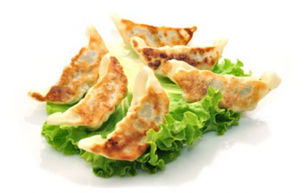 A4 Raviolis japonais au poulet (6 pcs)